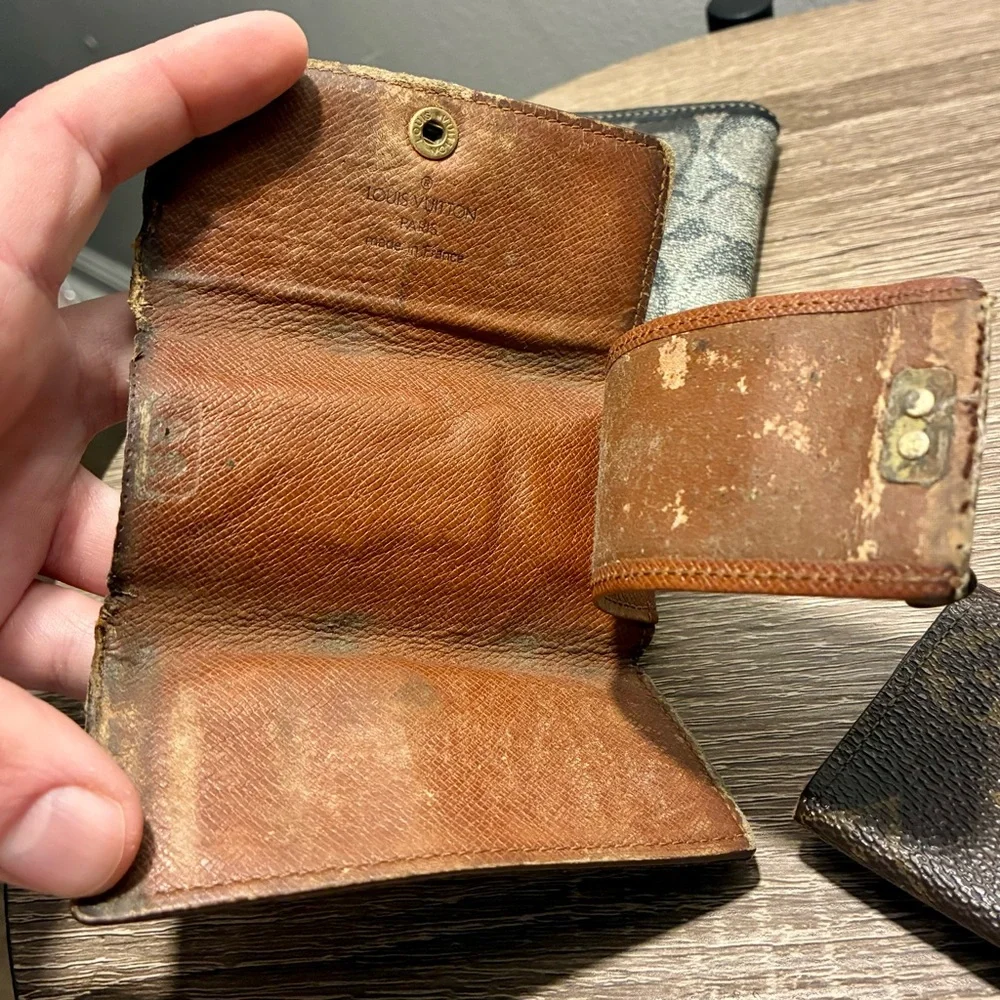 Louis Vuitton and Coach Project Bundle. Wallets and Key Holders - Picture 4 of 16